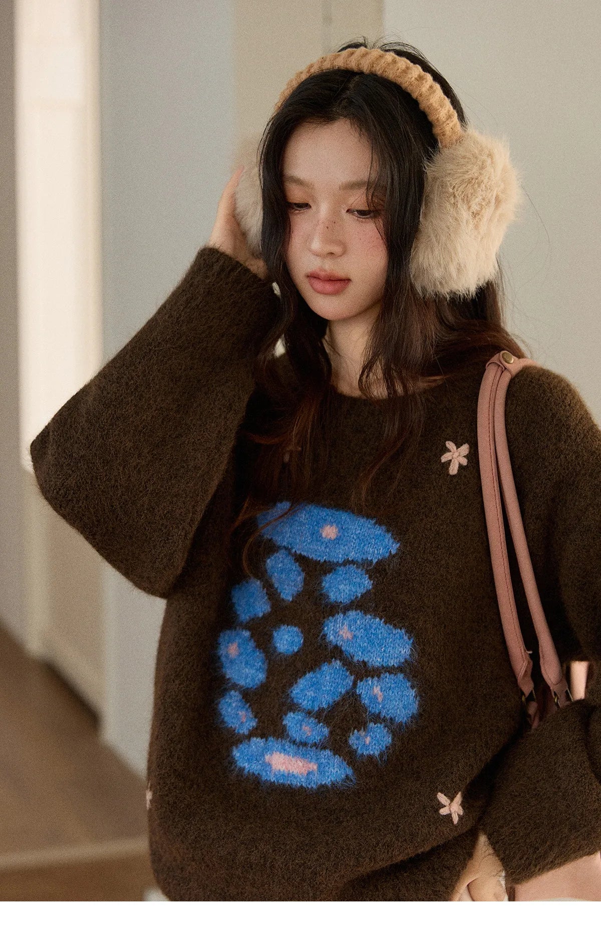 Mishow Lucky Bottle 3D Floral Color Block Sweater MXE91Z2840