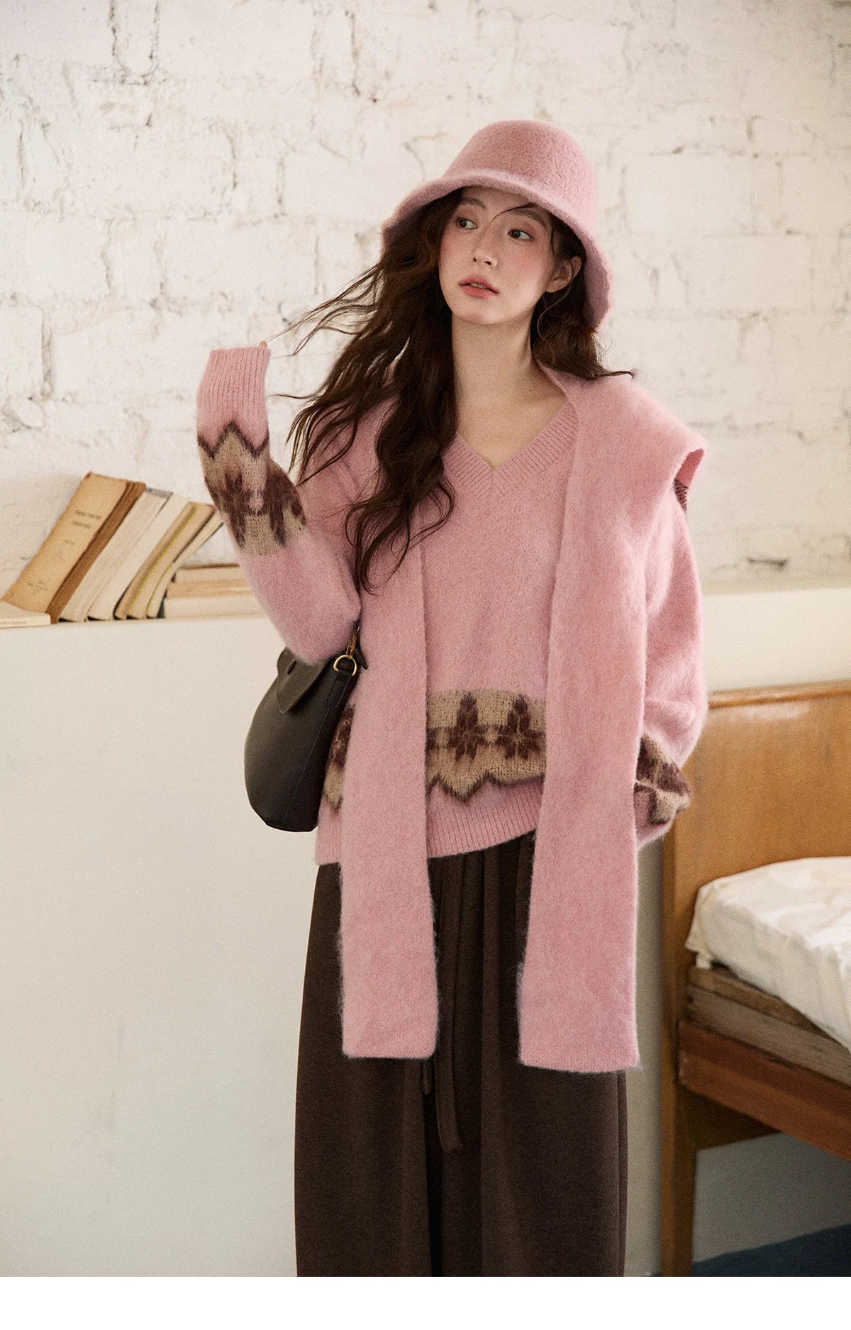 Mishow Retro Geometric V-Neck Knit Sweater with Shawl MXE86Z2654