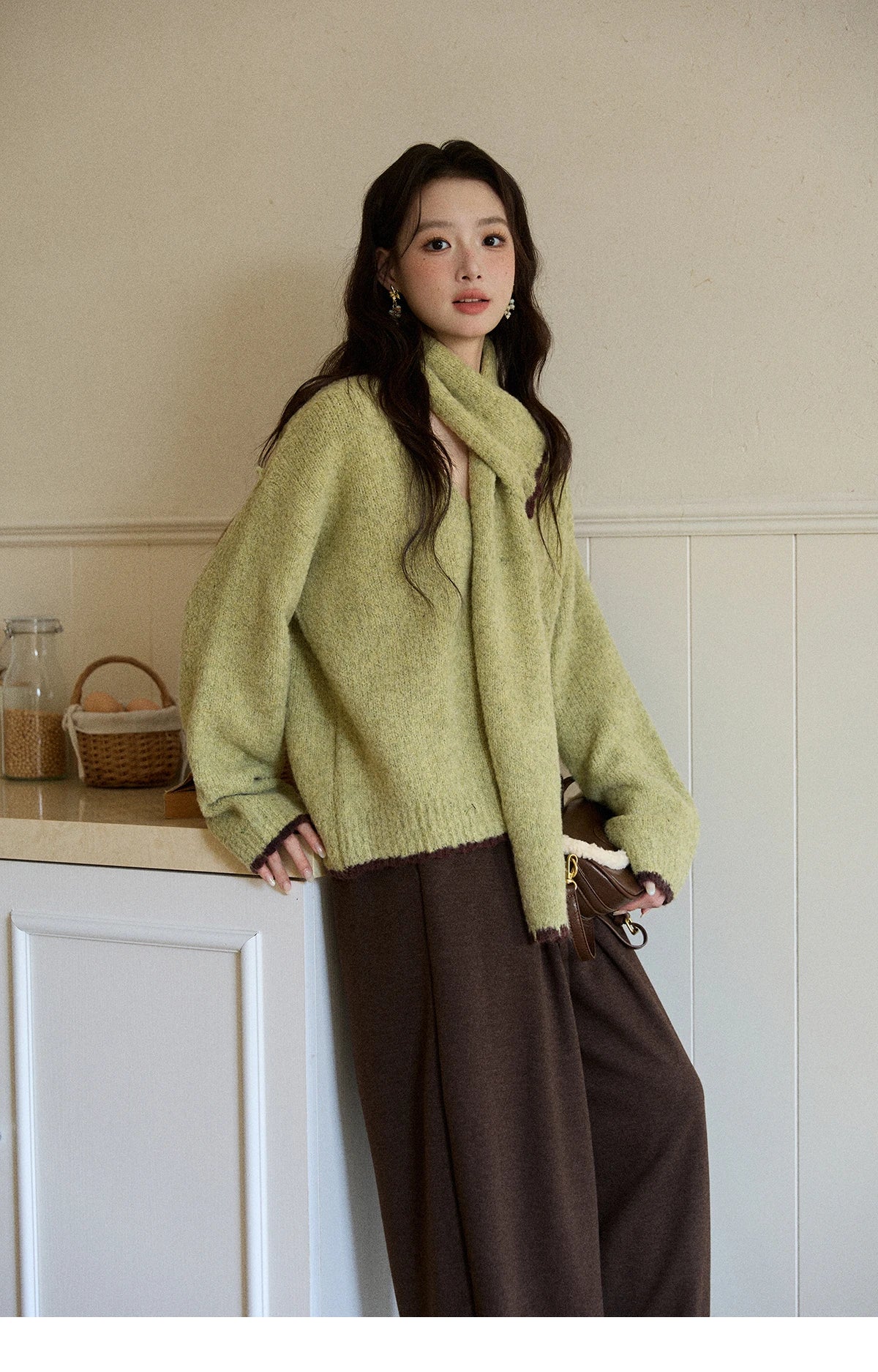 Mishow Green Detachable Scarf V-Neck Pullover MXE90Z2791
