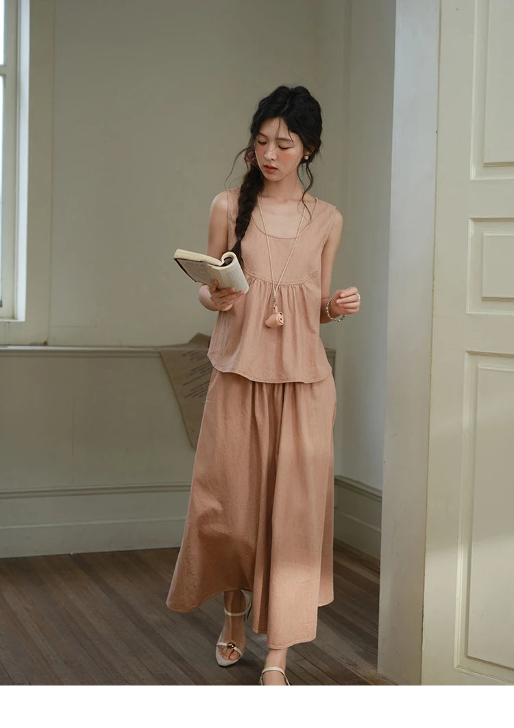 Mishow U-Neck Sleeveless Top & A-Line Skirt Set MXE35T0606