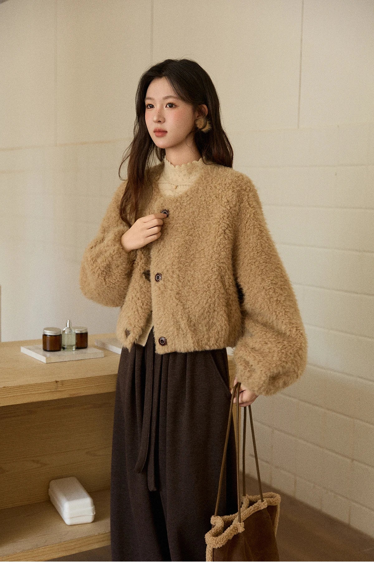Mishow Retro Lamb Wool Crew Neck Jacket MXE90W0995