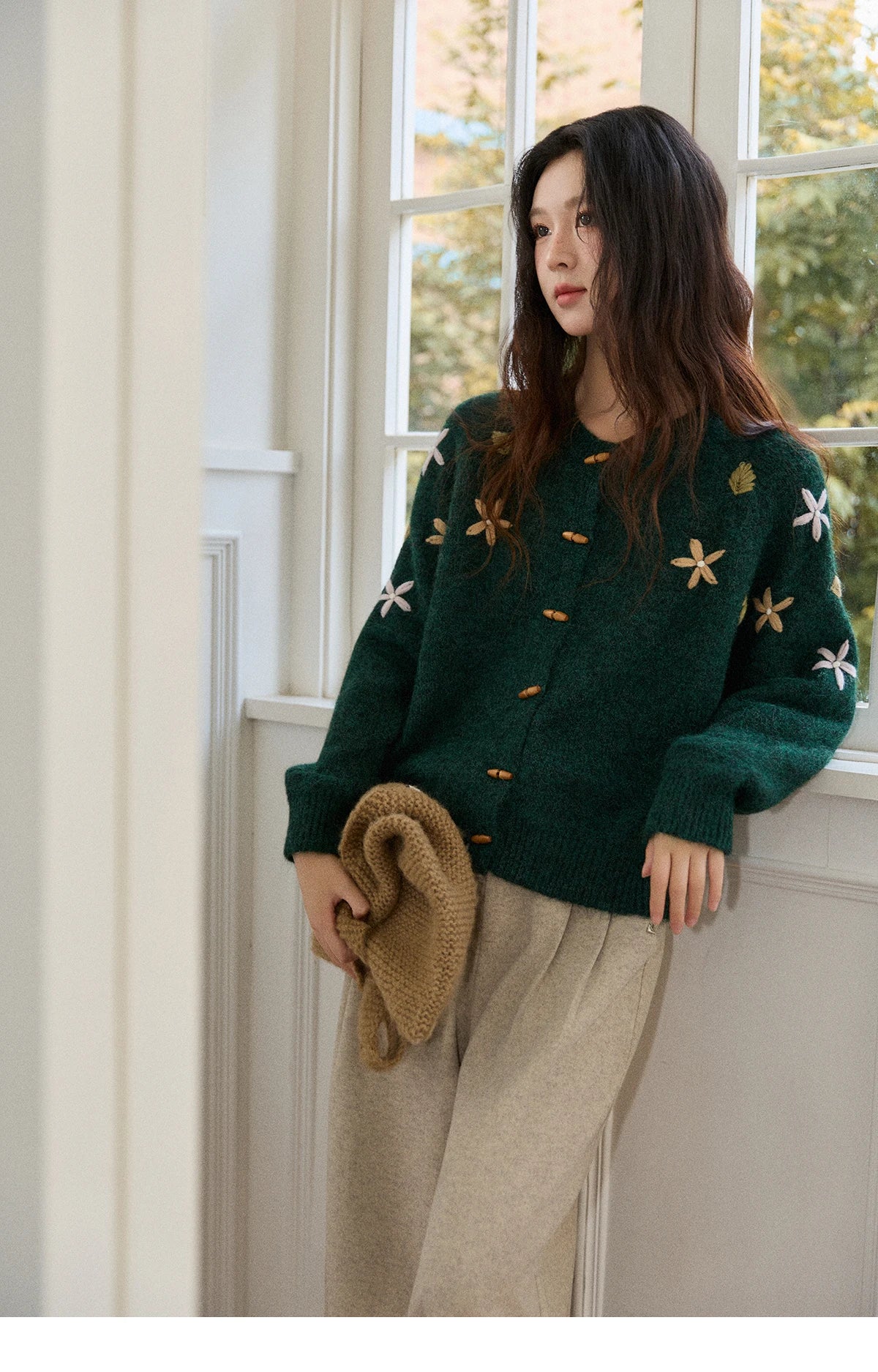 Mishow Green Retro Flower Embroidery Cardigan MXE86Z2729