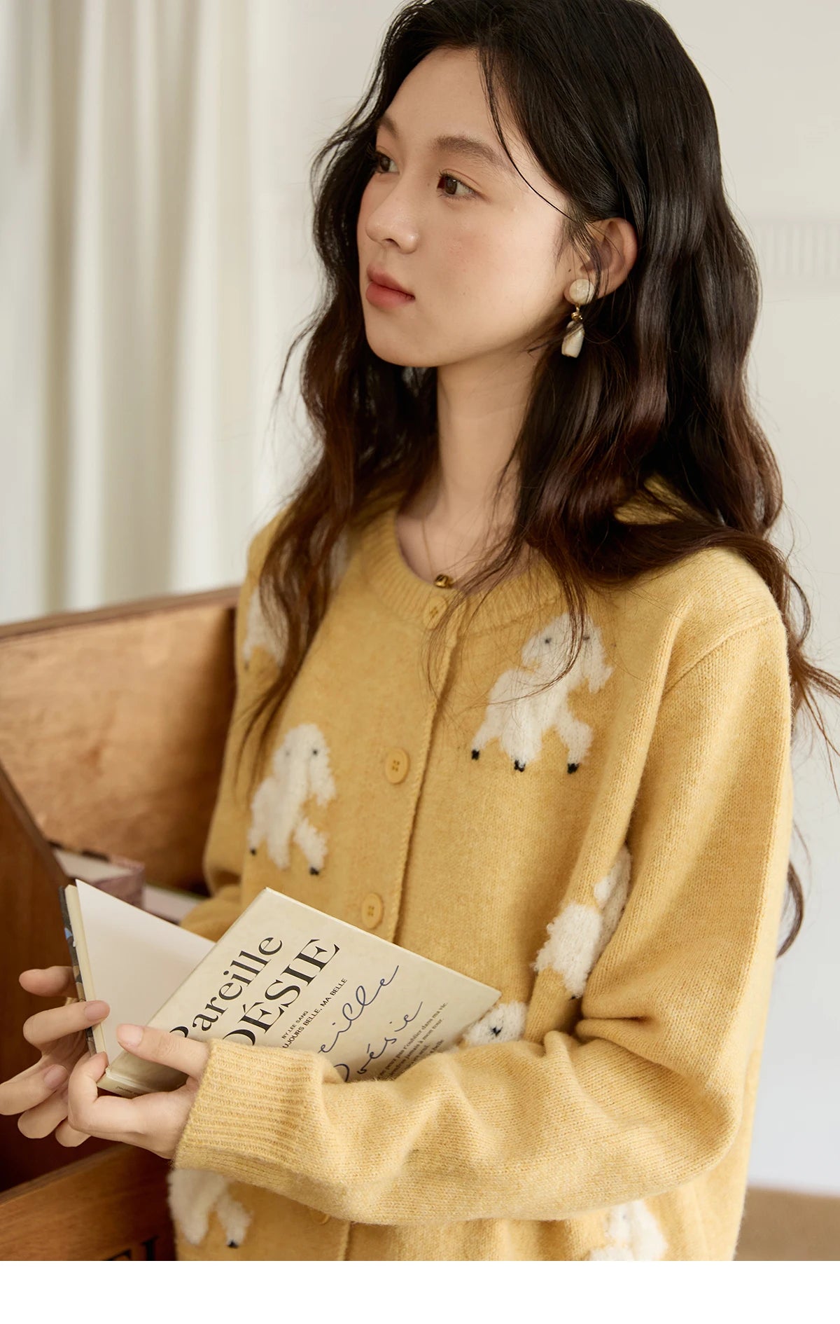 Mishow Lamb Jacquard Round Neck Cardigan MXE48Z2571