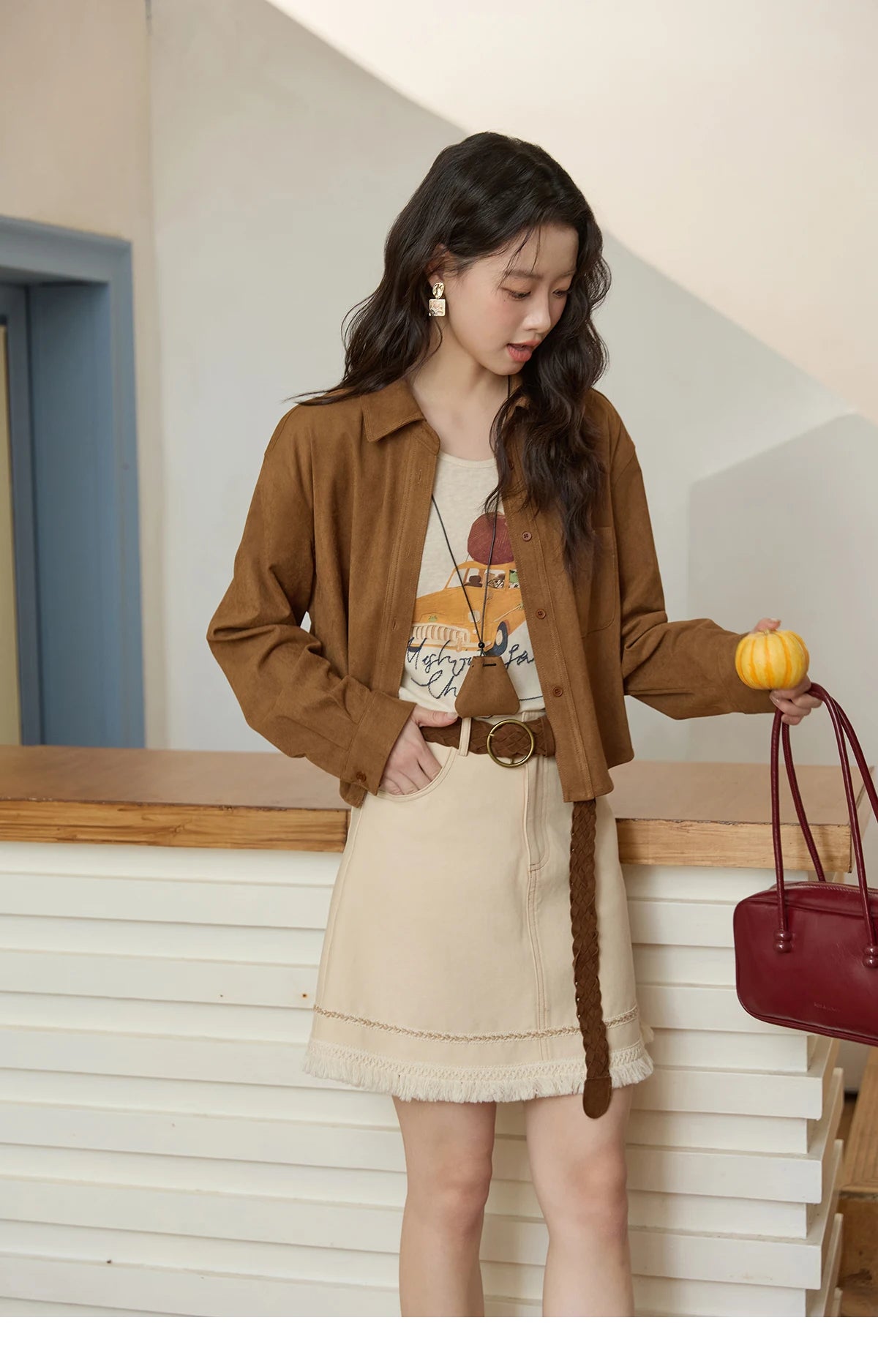 MISHOW Retro Turn Down Collar Short Jacket Patch Pocket MXE45C2413