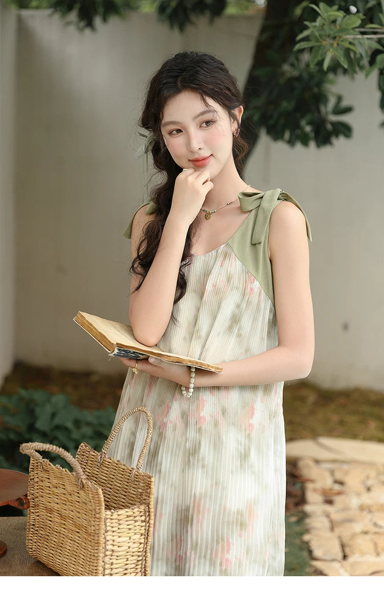Mishow French Floral Suspender Vacation Dress MXD28L1862