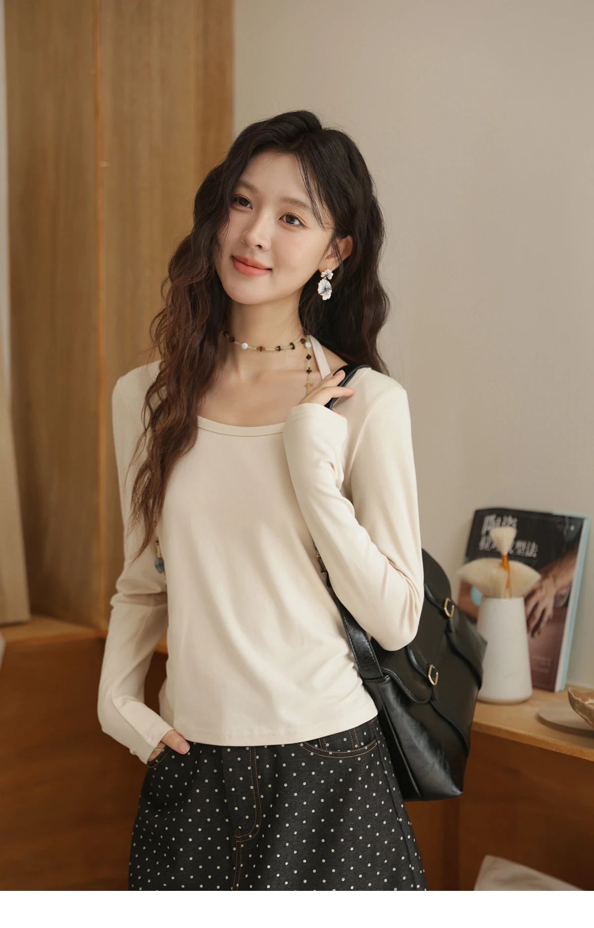 Mishow Hanging Neck Strap Pleated Waist Top MXE42T0720