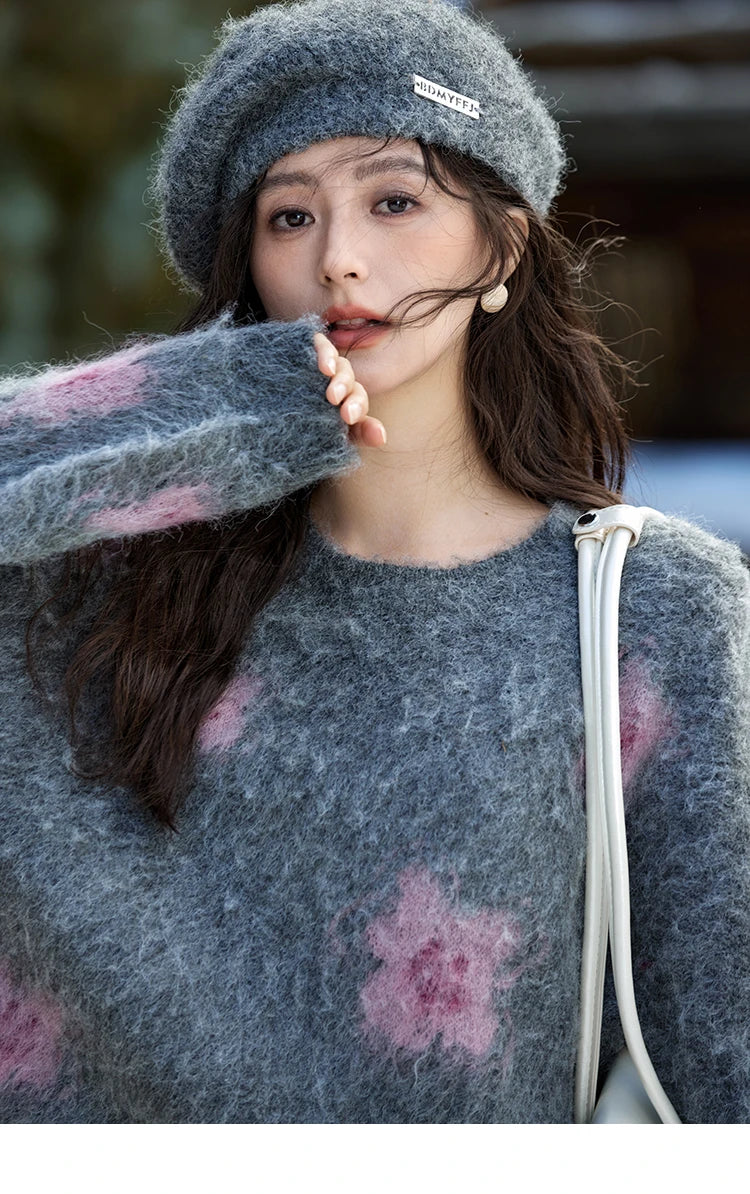 Mishow Wool Yarn Plush Fur Flower O-Neck Pullover MXD56Z1001
