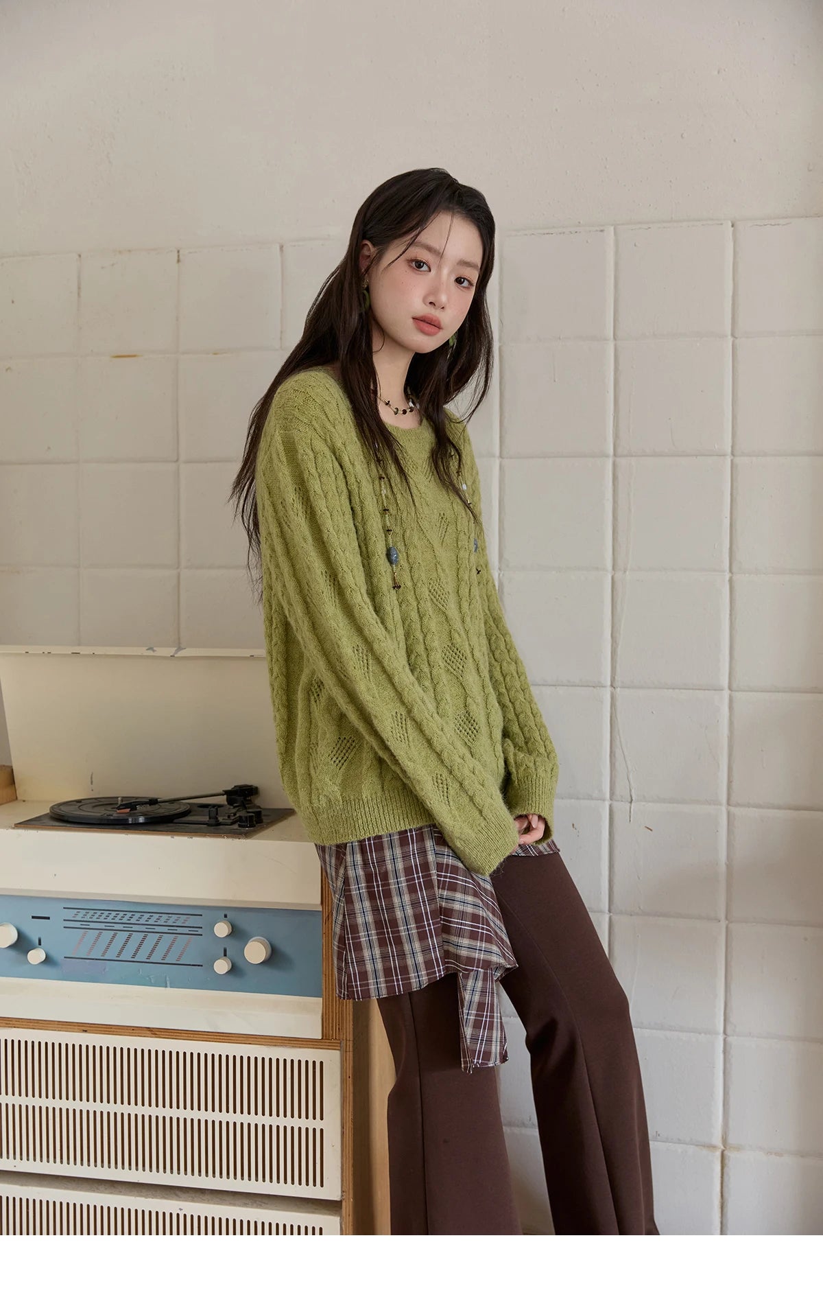 Mishow Green Retro Twisted Rope Hollow Pullover MXE49Z2520