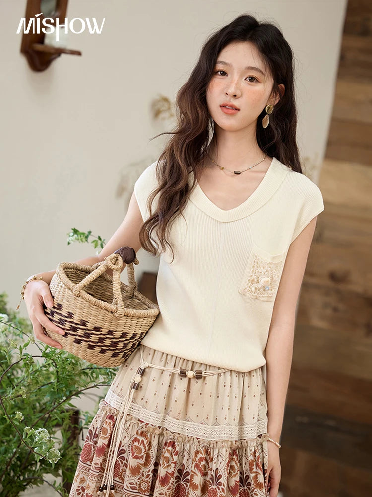 Mishow V-Neck Pocket Shell Lace Raglan Tee MXE34Z1265