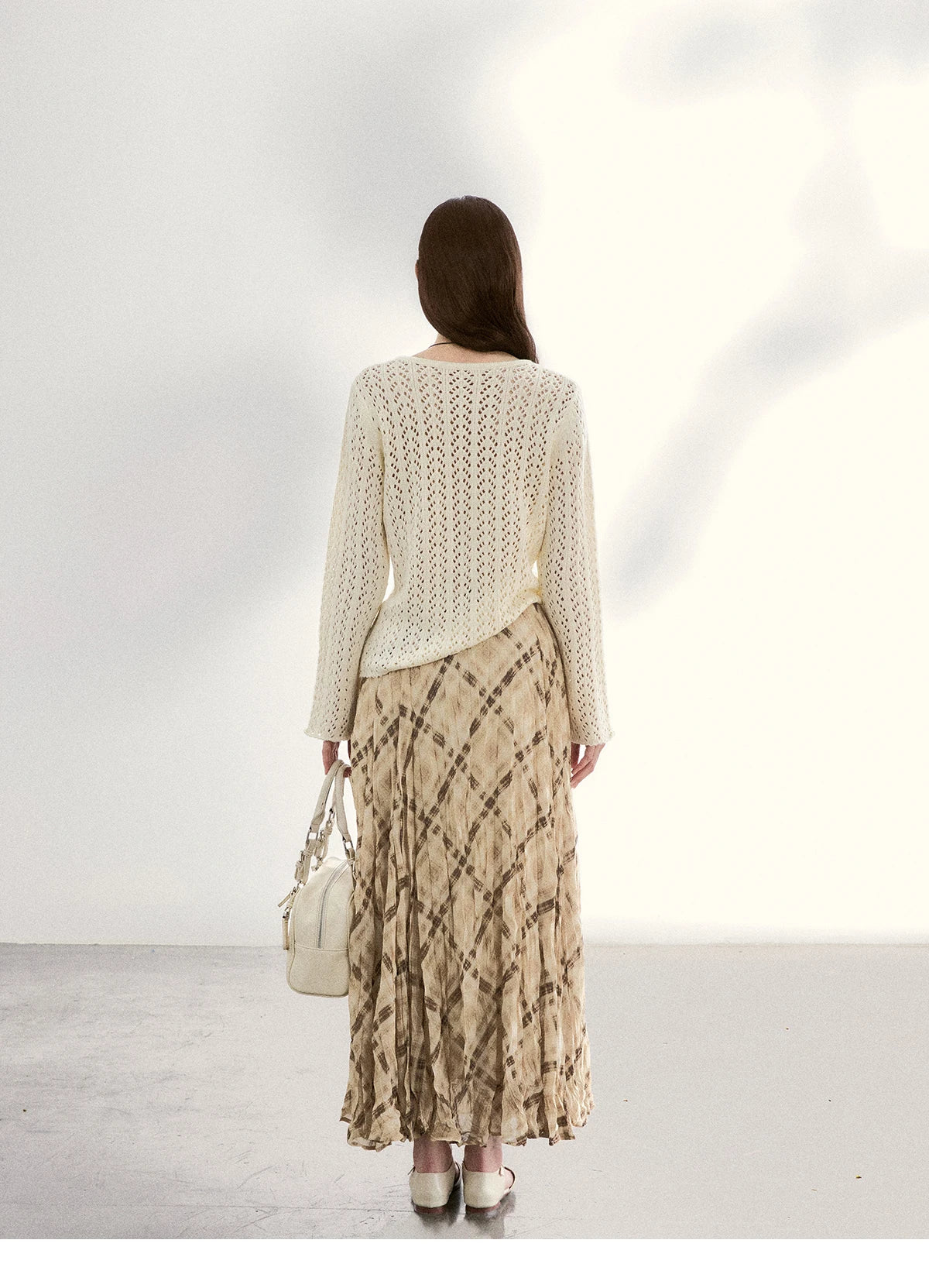 Mishow Beige Hollow Crew Neck Sweater MXF13Z3017