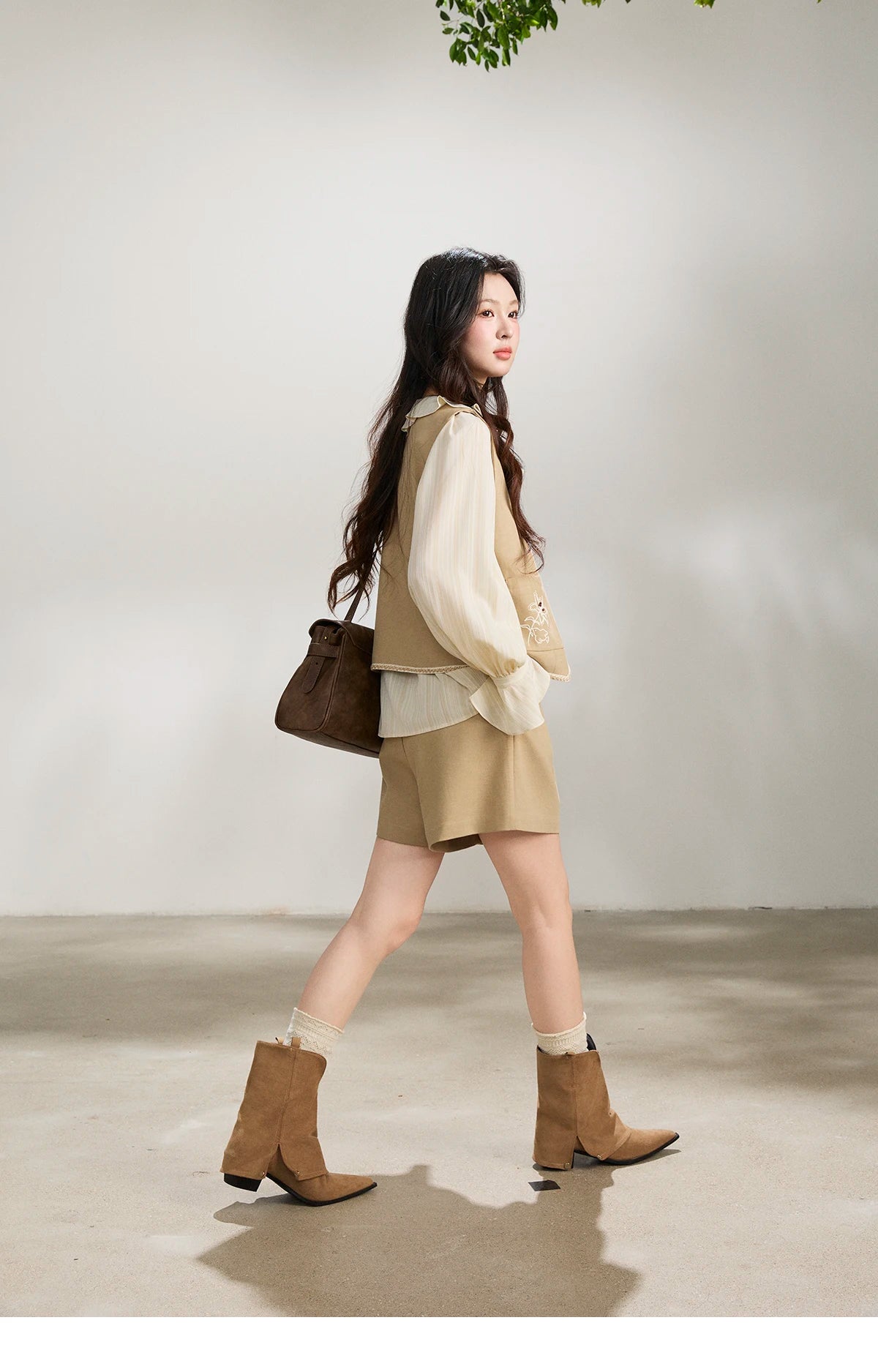 Mishow Khaki High Waist Pleated Wide Leg Shorts MXF13K1202