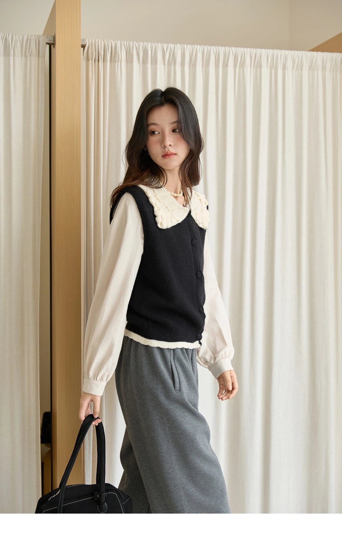 Mishow Black Peter Pan Collar Knitted Vest MXE45Z2484