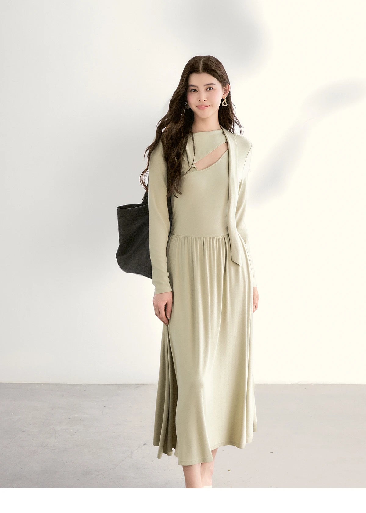 Mishow Light Green Cutout Neck Hollow Ribbon Dress MXF13L2556
