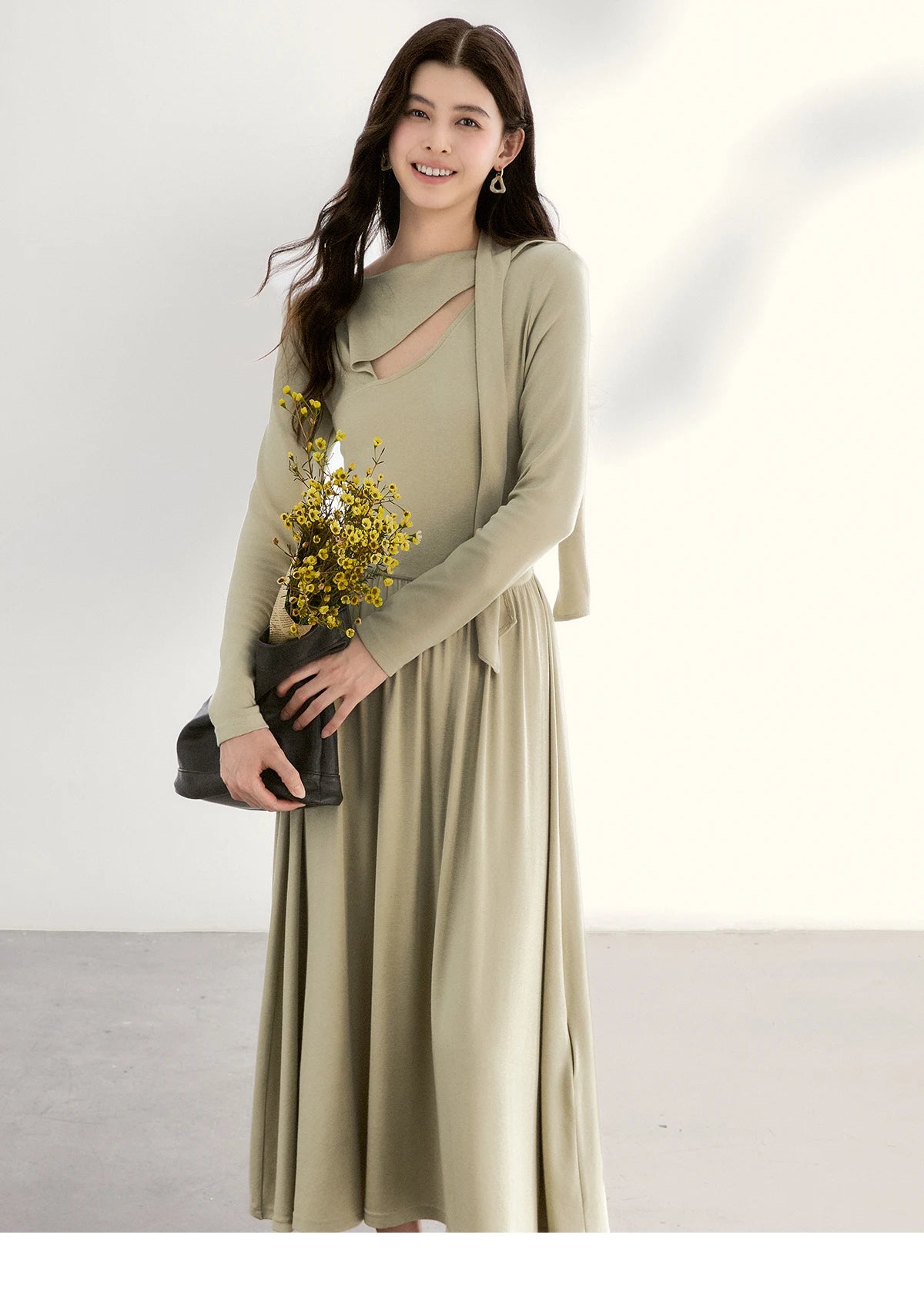 Mishow Light Green Cutout Neck Hollow Ribbon Dress MXF13L2556