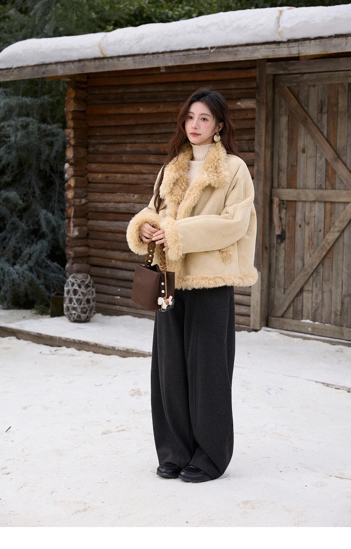 Mishow Yellow Stand-Up Collar Shearling Coat MXE92W1017