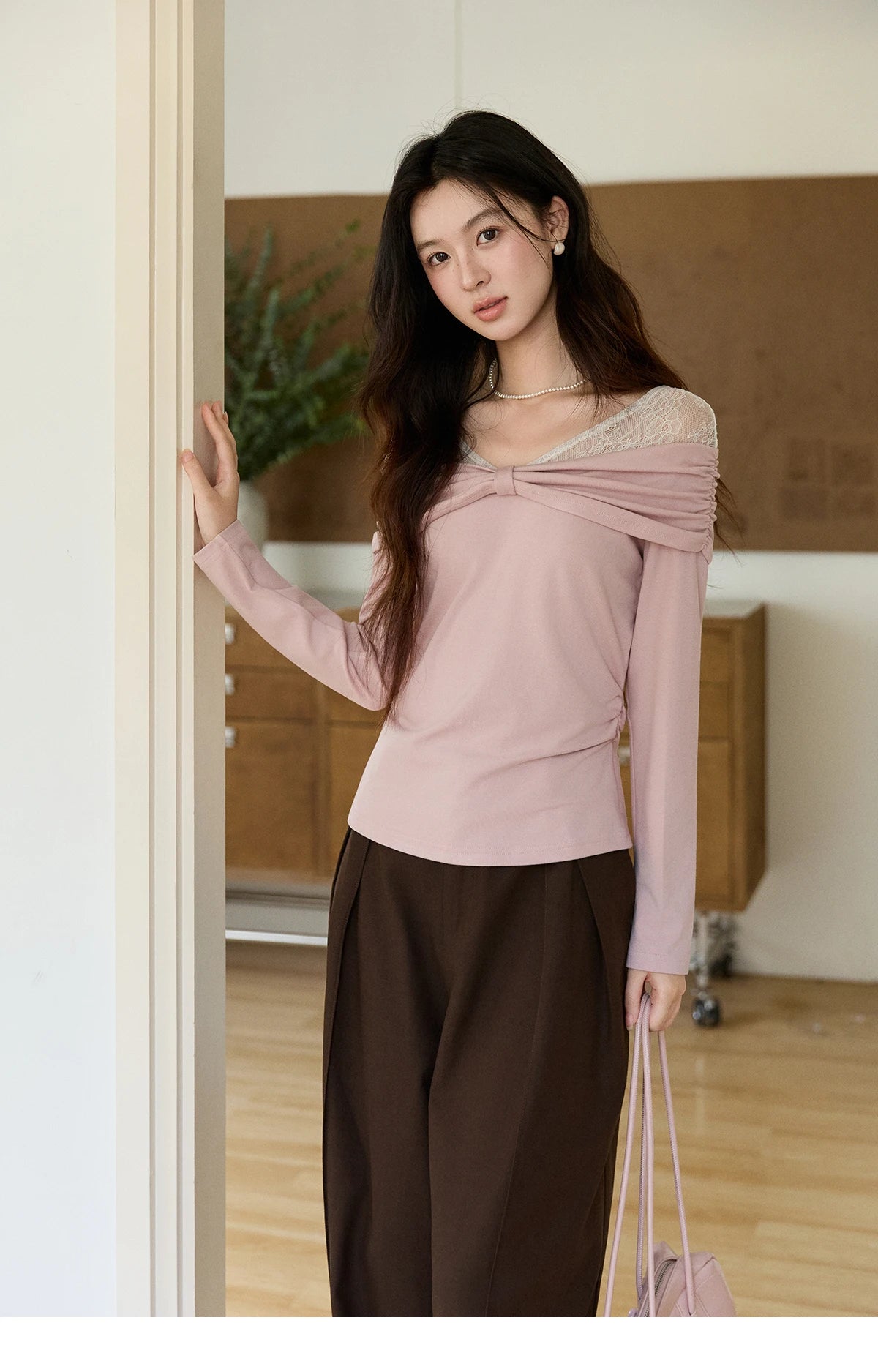 Mishow Lace Patchwork One Shoulder Tee MXF108Z1026