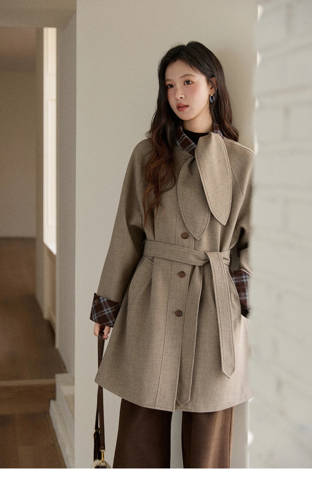 Mishow Retro British Plaid Rabbit Ear Tie Woolen Coat MXE90W0924