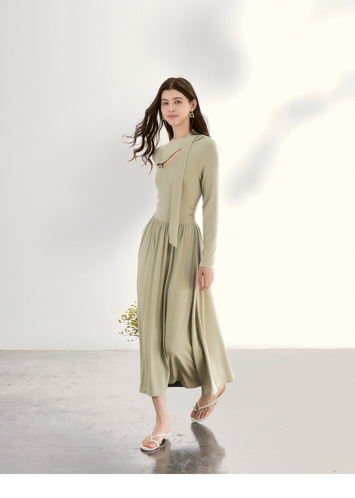 Mishow Light Green Cutout Neck Hollow Ribbon Dress MXF13L2556