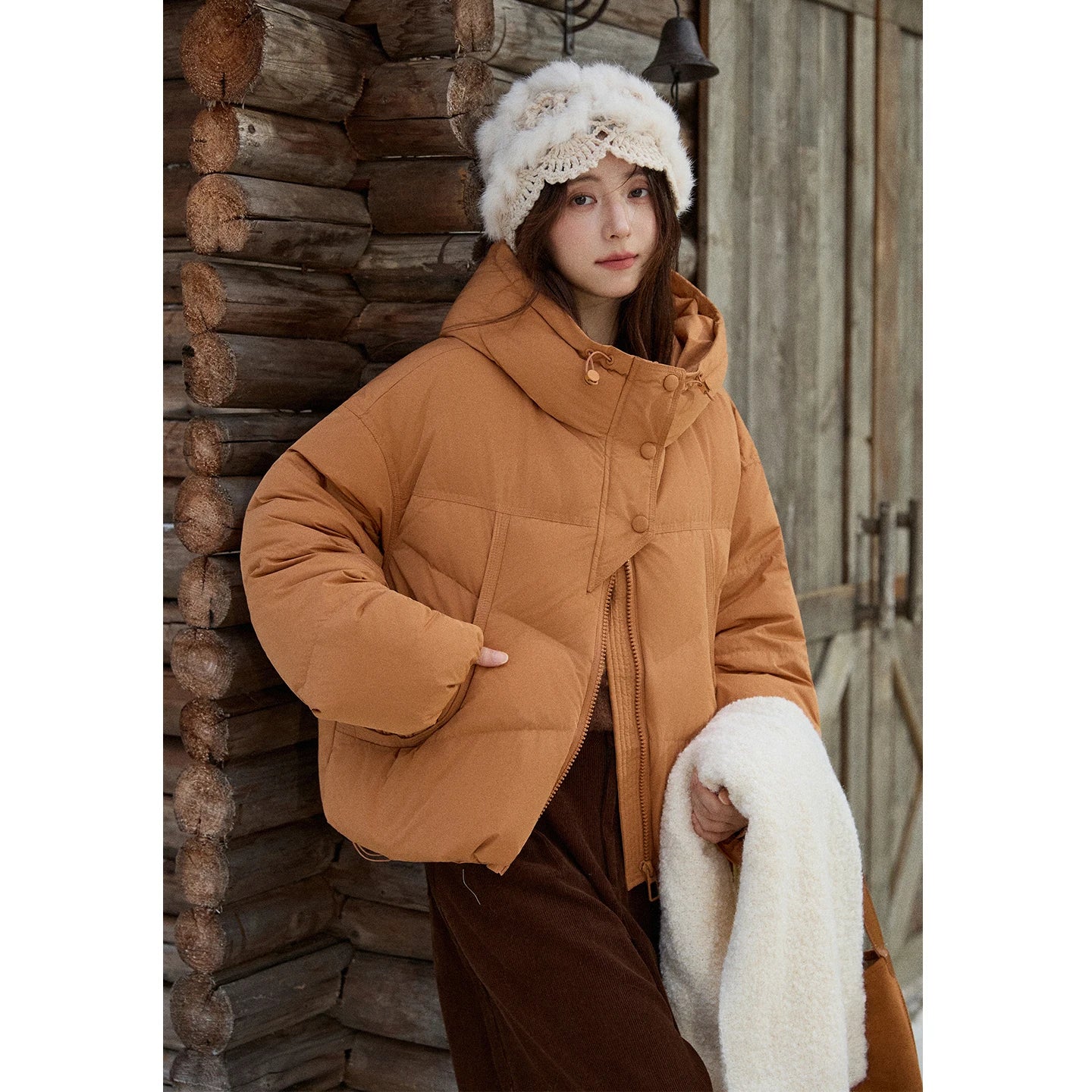Mishow Hooded 90% White Duck Down Short Coat MXE51Y0080