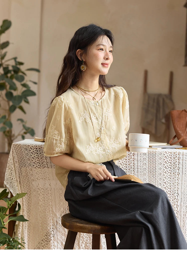 MISHOW French Retro Embroidered Floral Blouse Round Neck Puff Sleeve MXE36X1874
