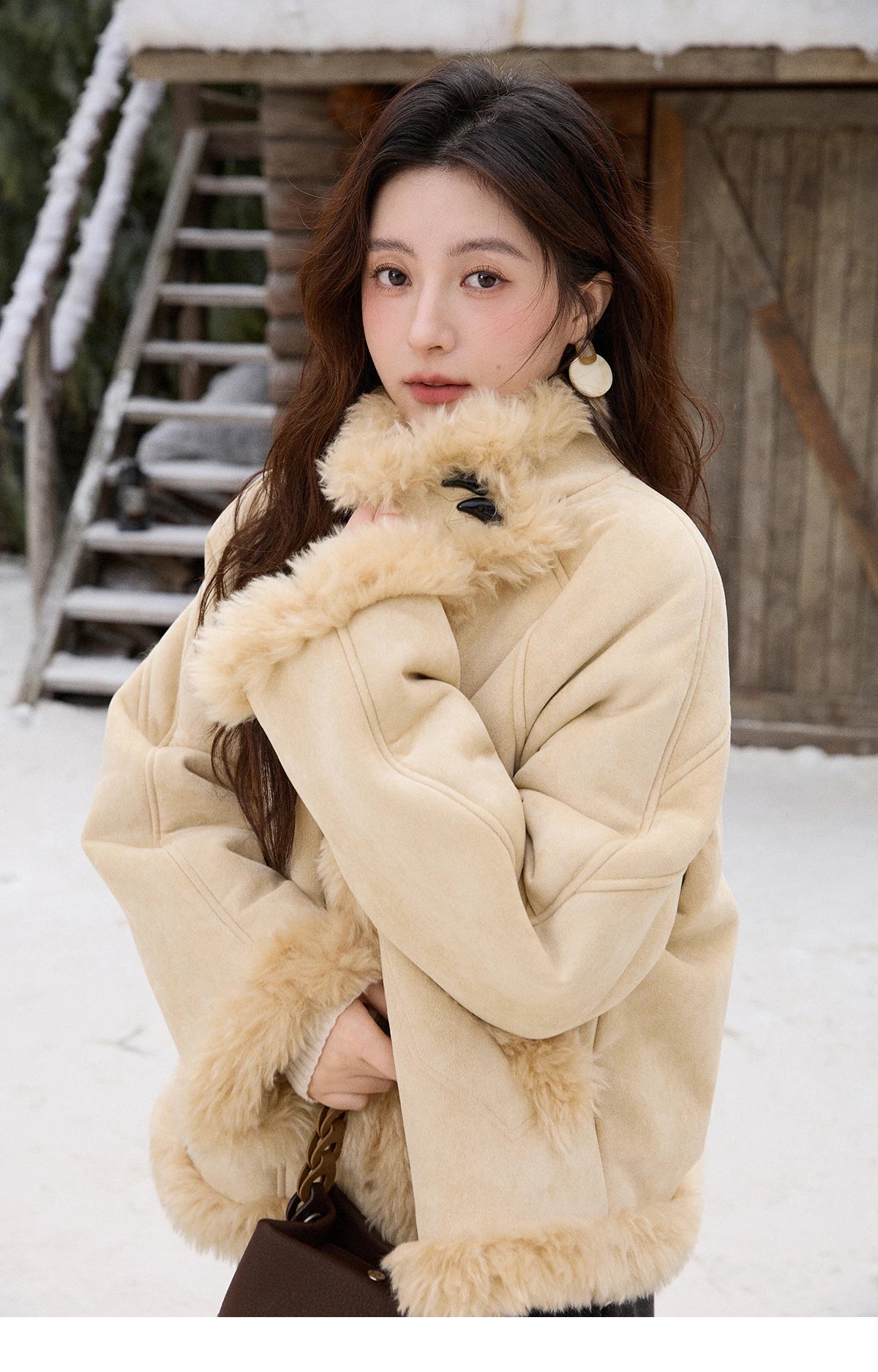 Mishow Yellow Stand-Up Collar Shearling Coat MXE92W1017