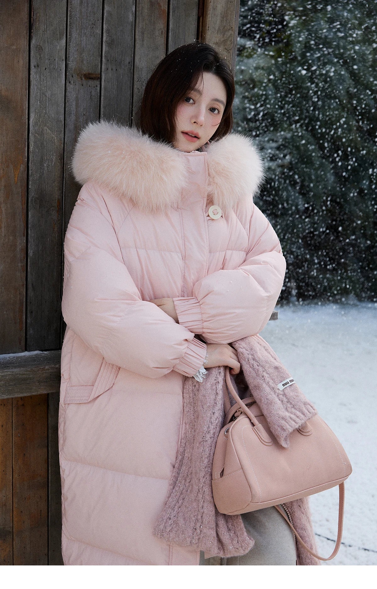 Mishow Fox Fur Collar 90% Down Long Coat MXD112Y0070