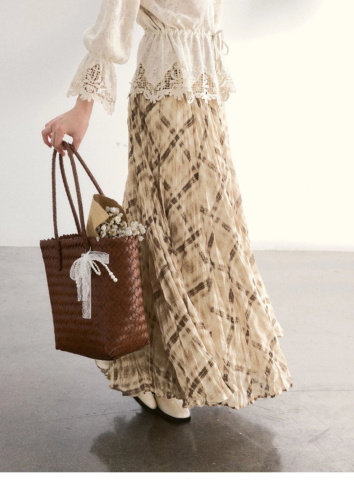 MISHOW Beige Plaid Maxi Skirt High Waist Flowy Elastic MXF108B0769