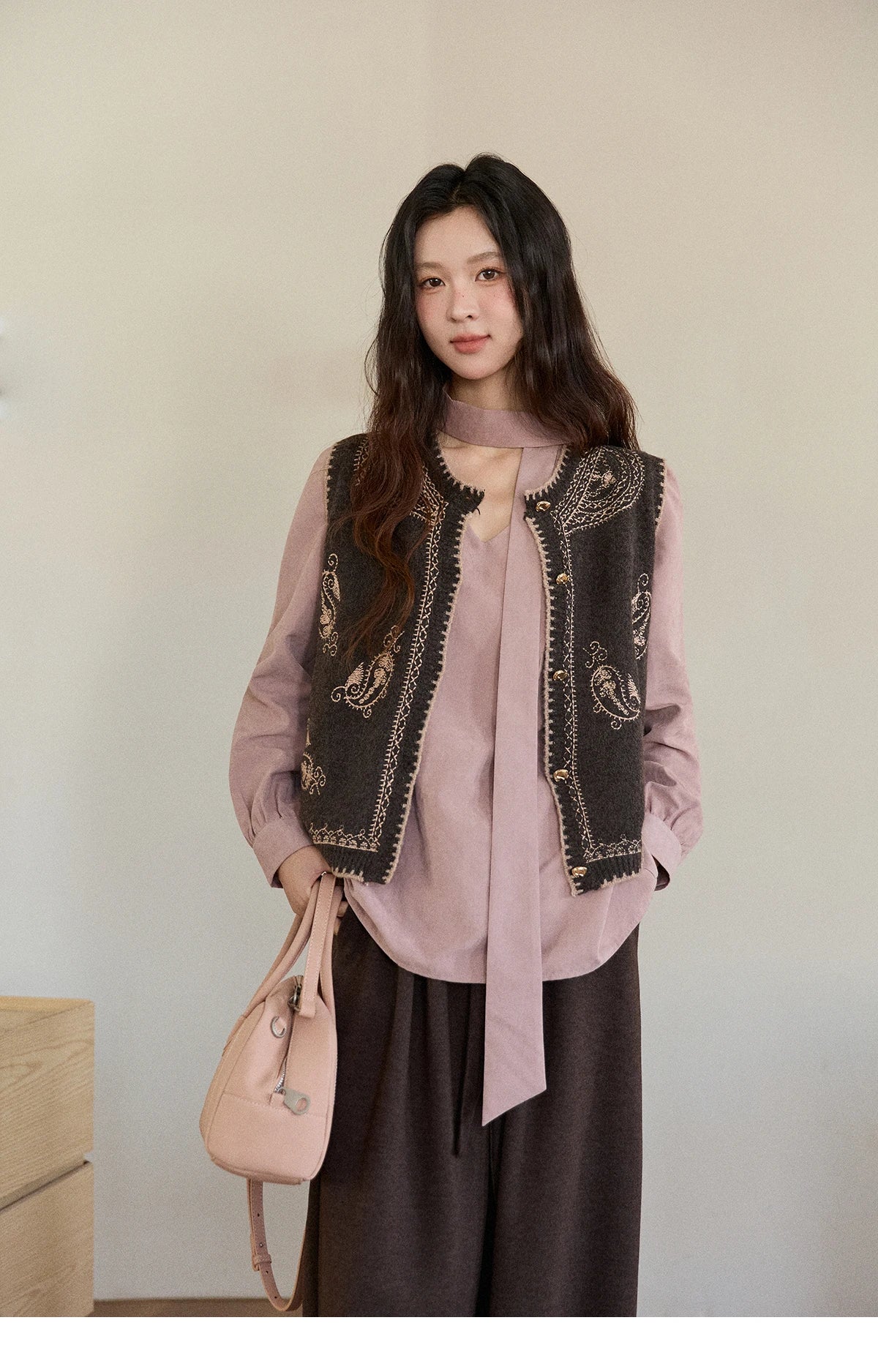 Mishow Patterned Embroidered Crew Neck Vest MXE86Z2745