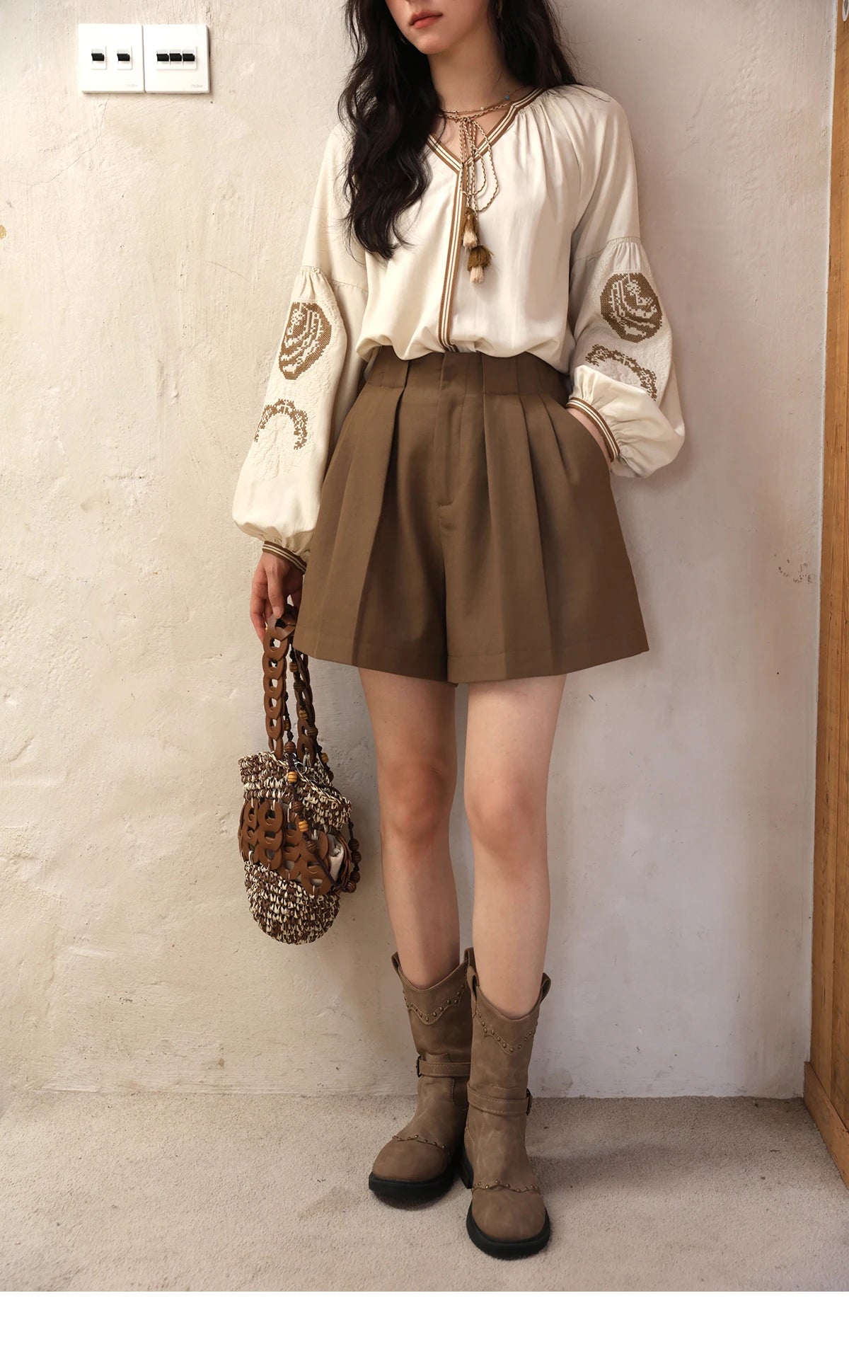 Mishow Brown High Waist I-Shaped Pleated Hook Buckle Shorts MXE41K1022