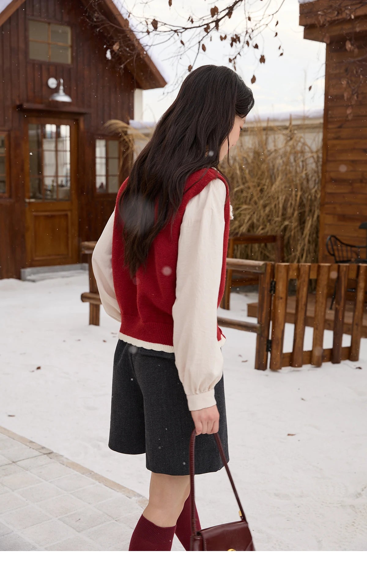 Mishow Black Peter Pan Collar Knitted Vest MXE45Z2484