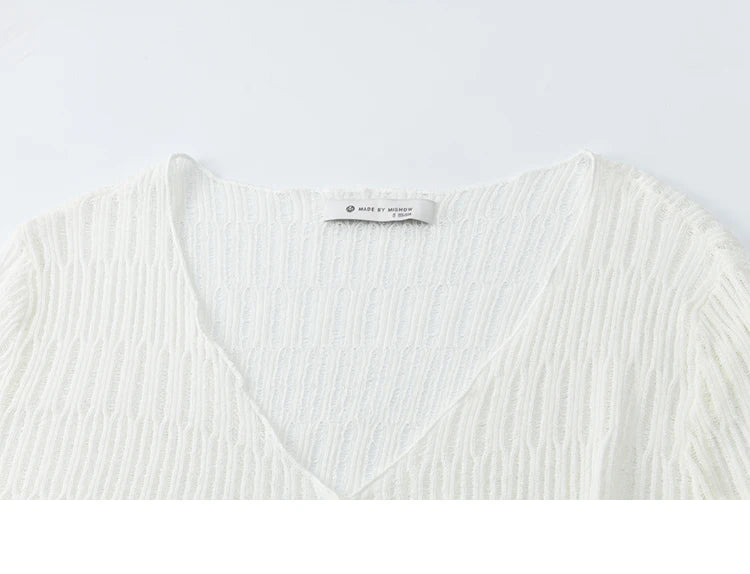 Mishow White V-Neck Slim Knit Summer Cardigan MXE16Z1193