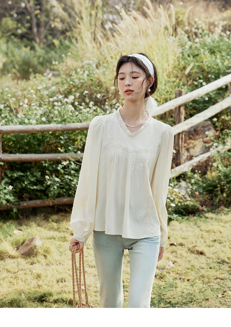 MISHOW Lyocell Blouse Lace V-Neck Puff Sleeve MXE15X1735