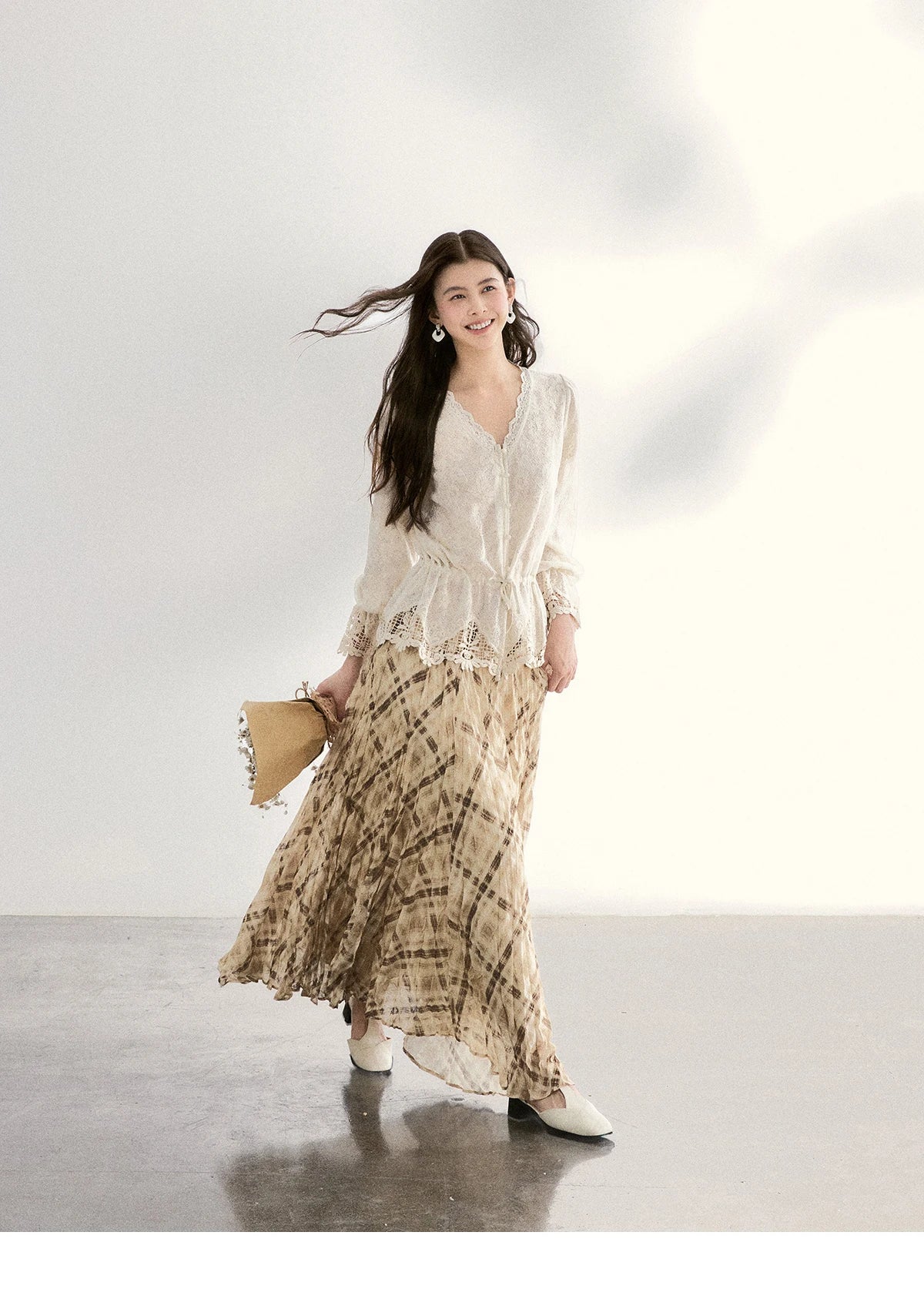MISHOW Beige Plaid Maxi Skirt High Waist Flowy Elastic MXF108B0769