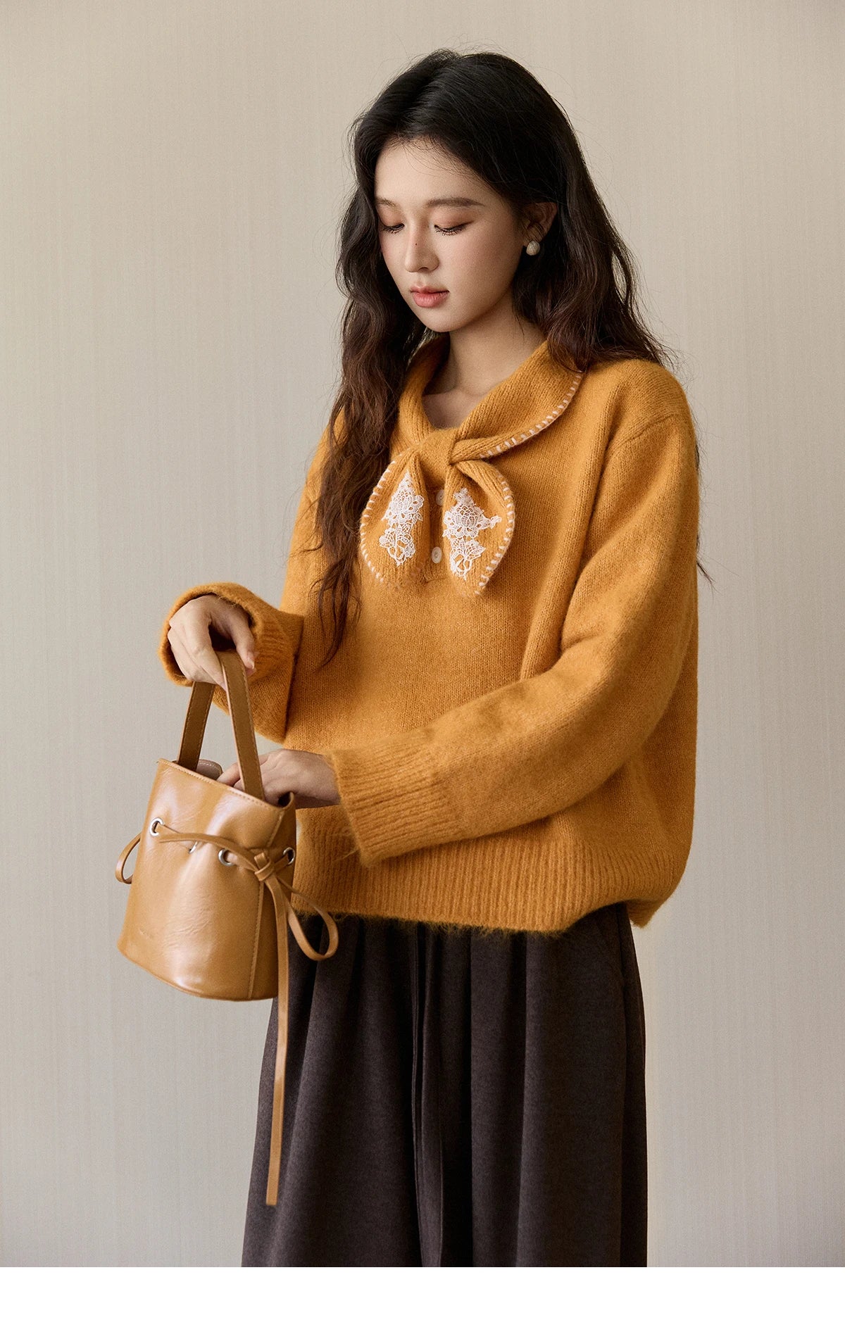 Mishow Yellow Bow Collar Lace Splicing Sweater MXE94Z2971