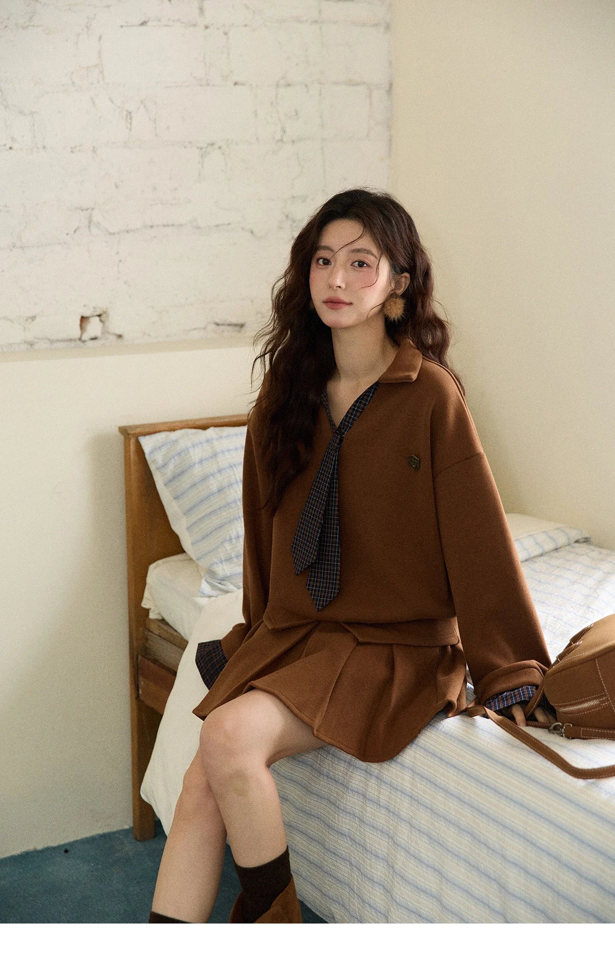 Mishow College Style Fake 2-Piece Sweatshirt & Pleated Skirt Set MXE86T1447