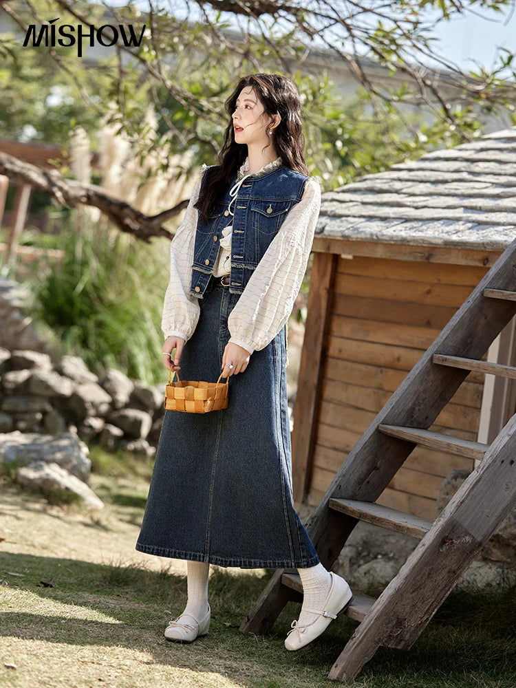 Mishow Raw Edge Round Neck Denim Vest MXE12W0710