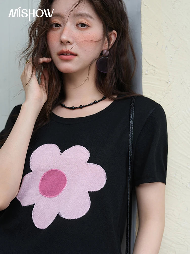 Mishow Contrast Color Flower Knit Tee MXE39Z1311