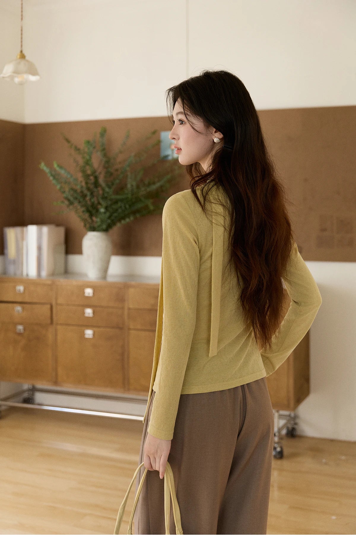 Mishow Yellow Lace Splicing Ribbon Collar Top MXF108Z1030