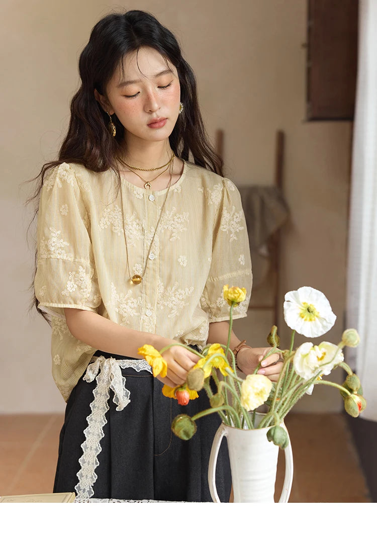 MISHOW French Retro Embroidered Floral Blouse Round Neck Puff Sleeve MXE36X1874