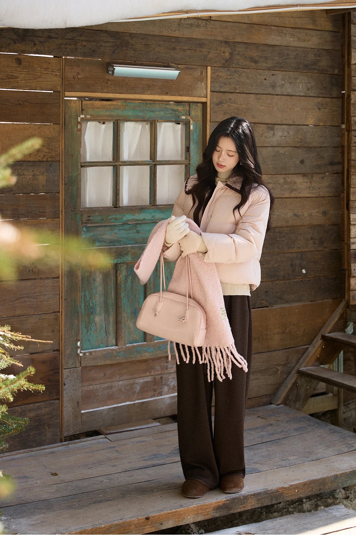 Mishow Knitted Lapel Collar Short Down Jacket MXE94Y0094