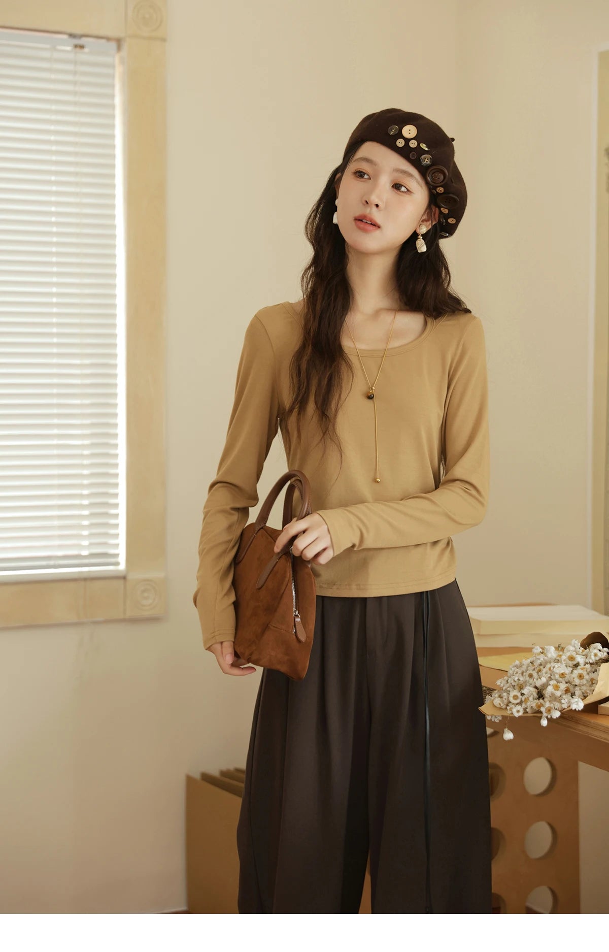Mishow Hanging Neck Strap Pleated Waist Top MXE42T0720