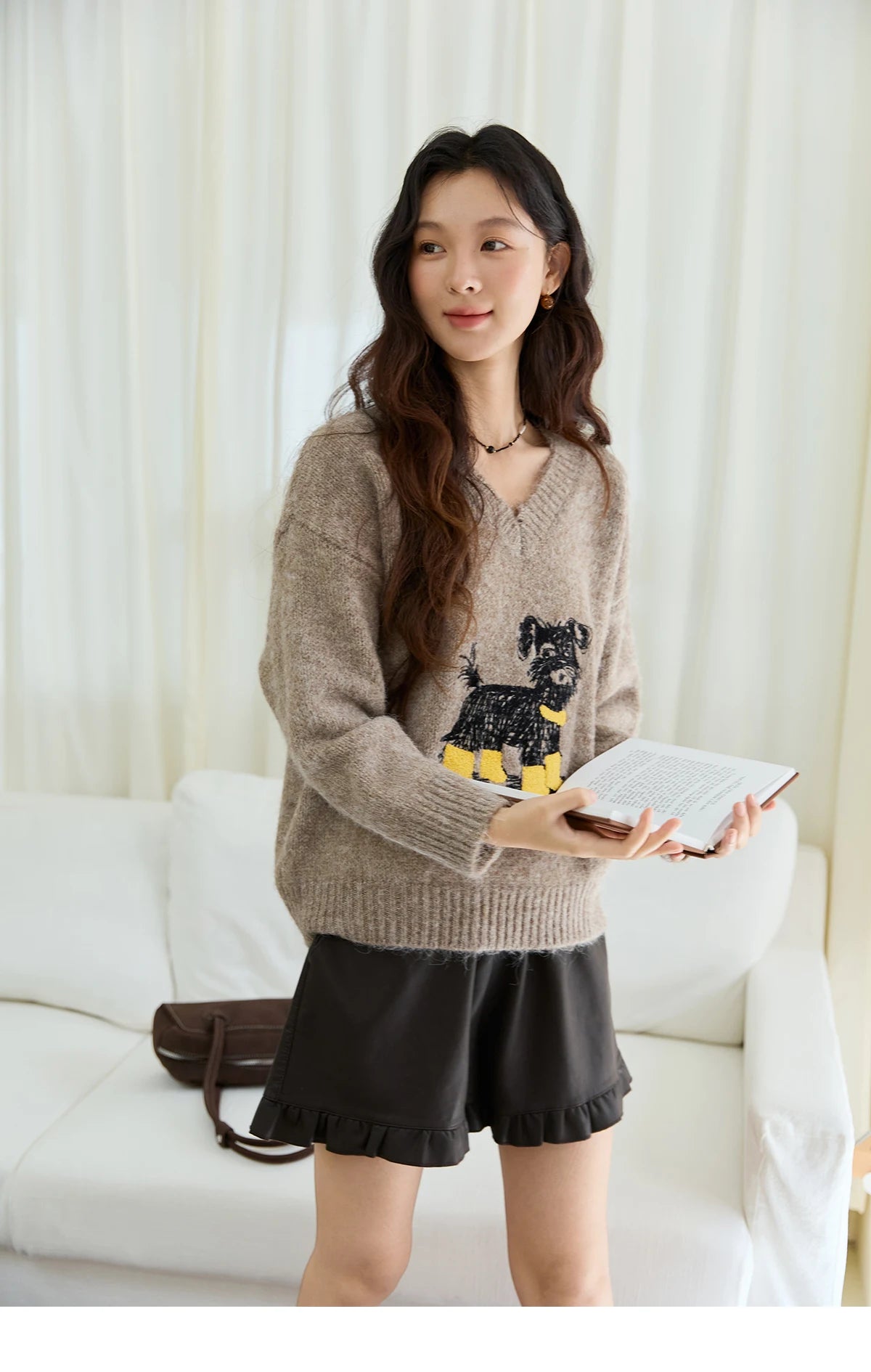 Mishow Puppy Embroidery V-Neck Loose Pullover MXE48Z2570