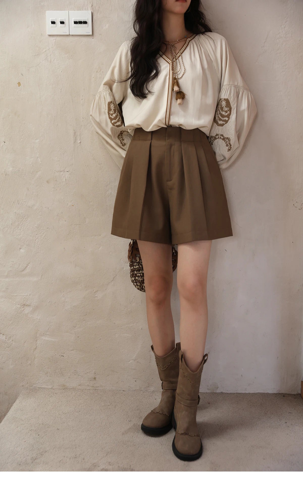 Mishow Brown High Waist I-Shaped Pleated Hook Buckle Shorts MXE41K1022