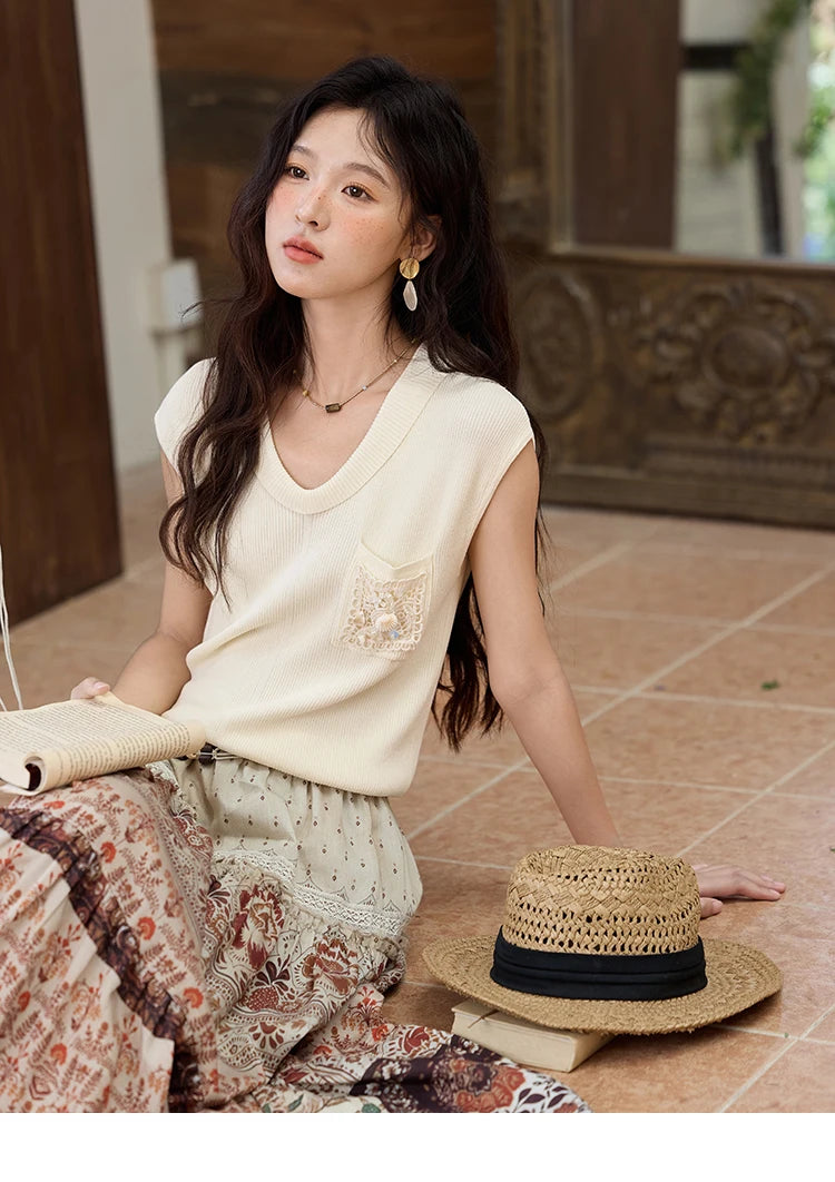 Mishow V-Neck Pocket Shell Lace Raglan Tee MXE34Z1265