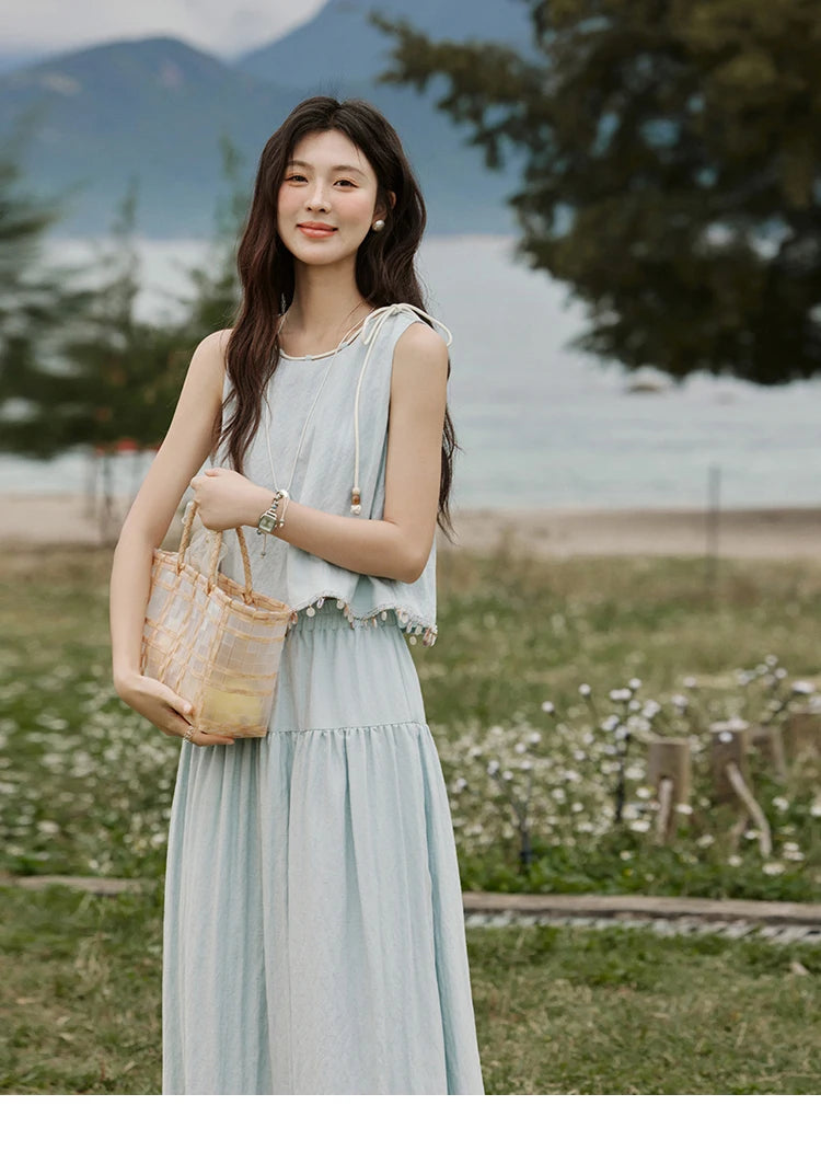 Mishow Sleeveless Round Neck Vest & Solid Midi Skirt Set MXE33T0526