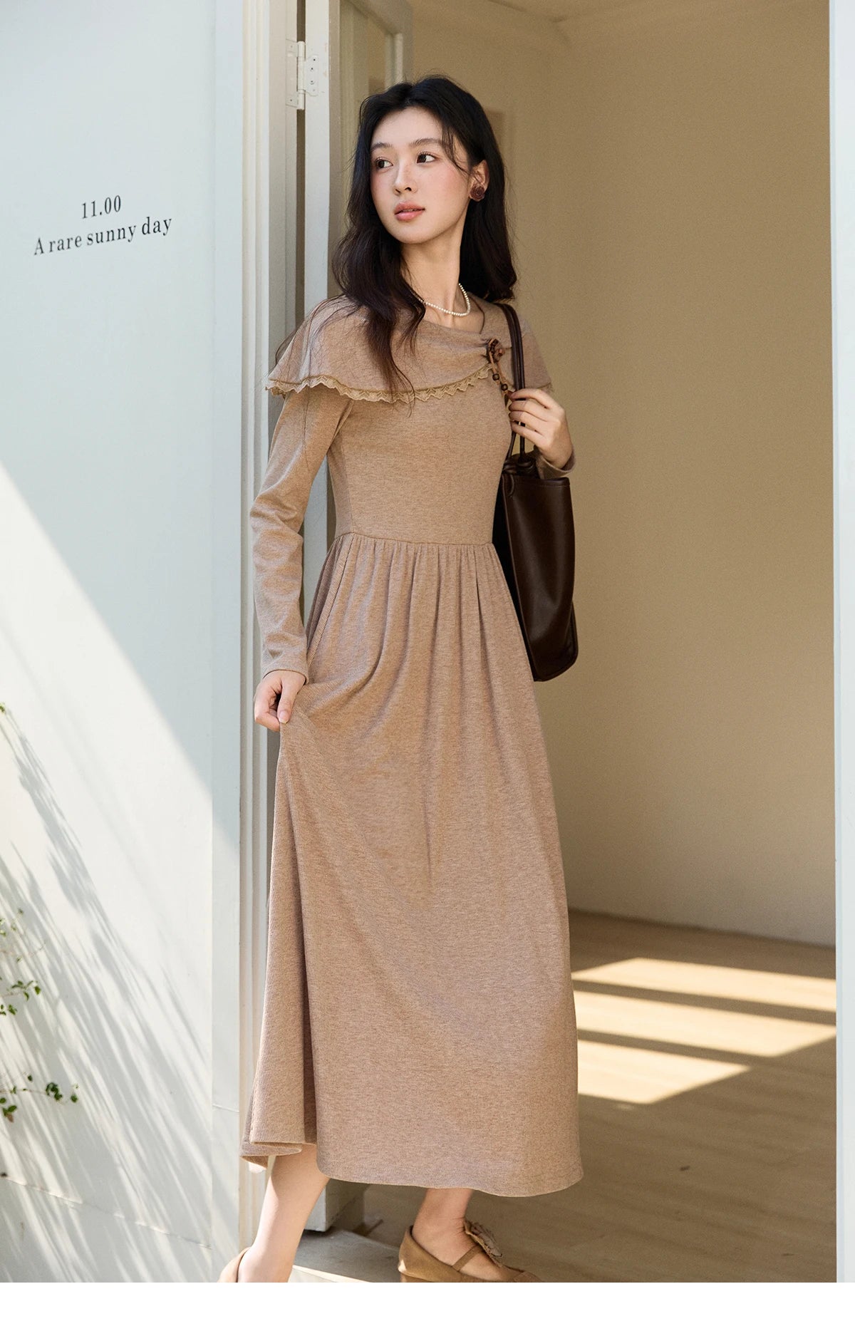 Mishow Khaki Large Collar Pleated Knit Dress MXF11L2553