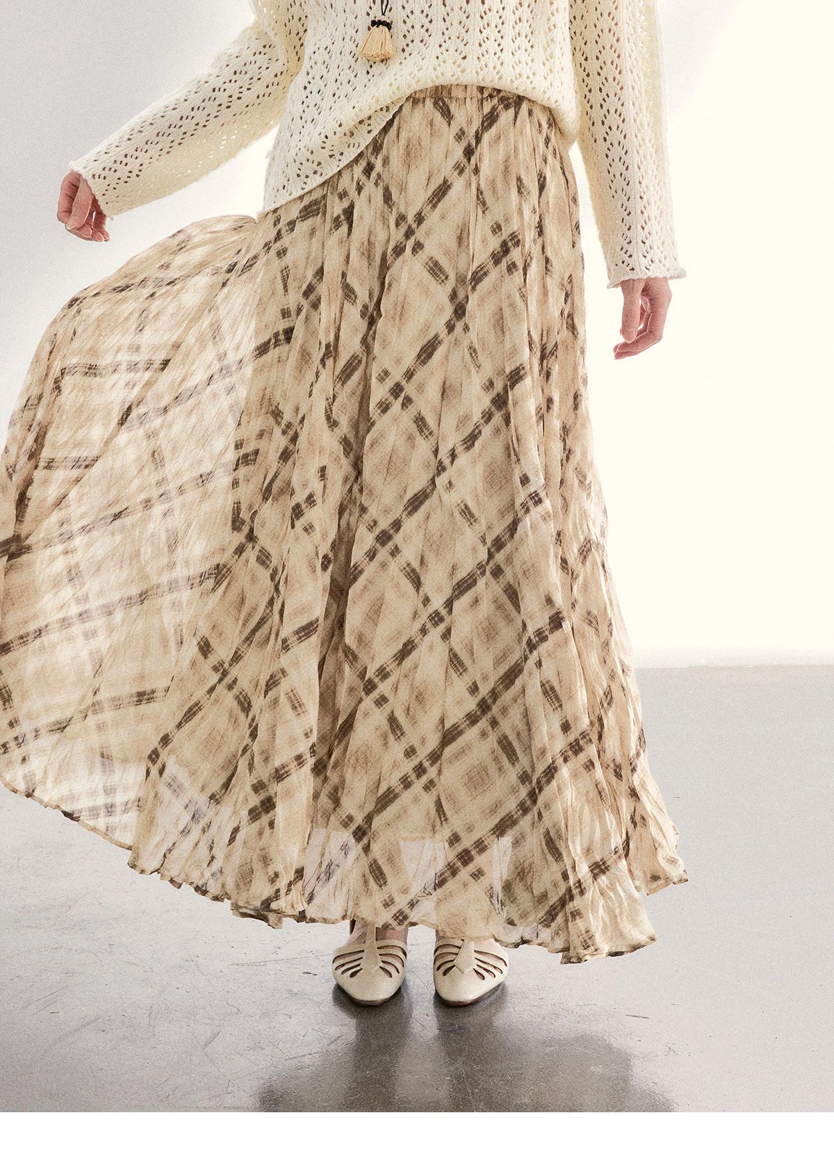 MISHOW Beige Plaid Maxi Skirt High Waist Flowy Elastic MXF108B0769