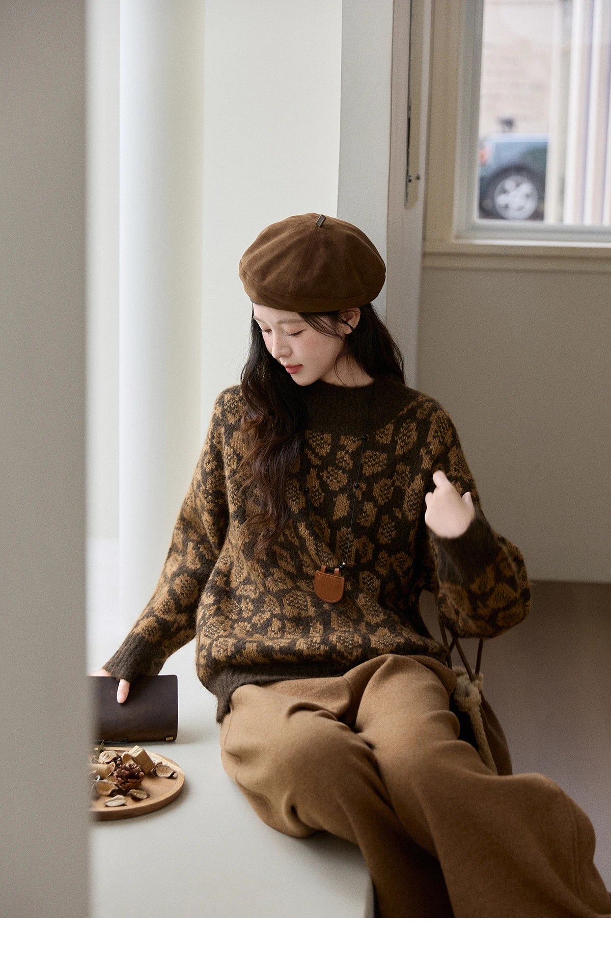 Mishow Color Block Leopard Jacquard Half Turtleneck Sweater MXE91Z2839