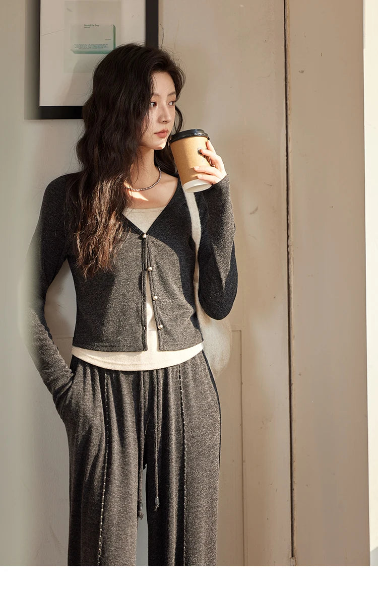 Mishow False Two-Piece Splicing Knit Top & Wide Leg Pants Set MXD35Z0877