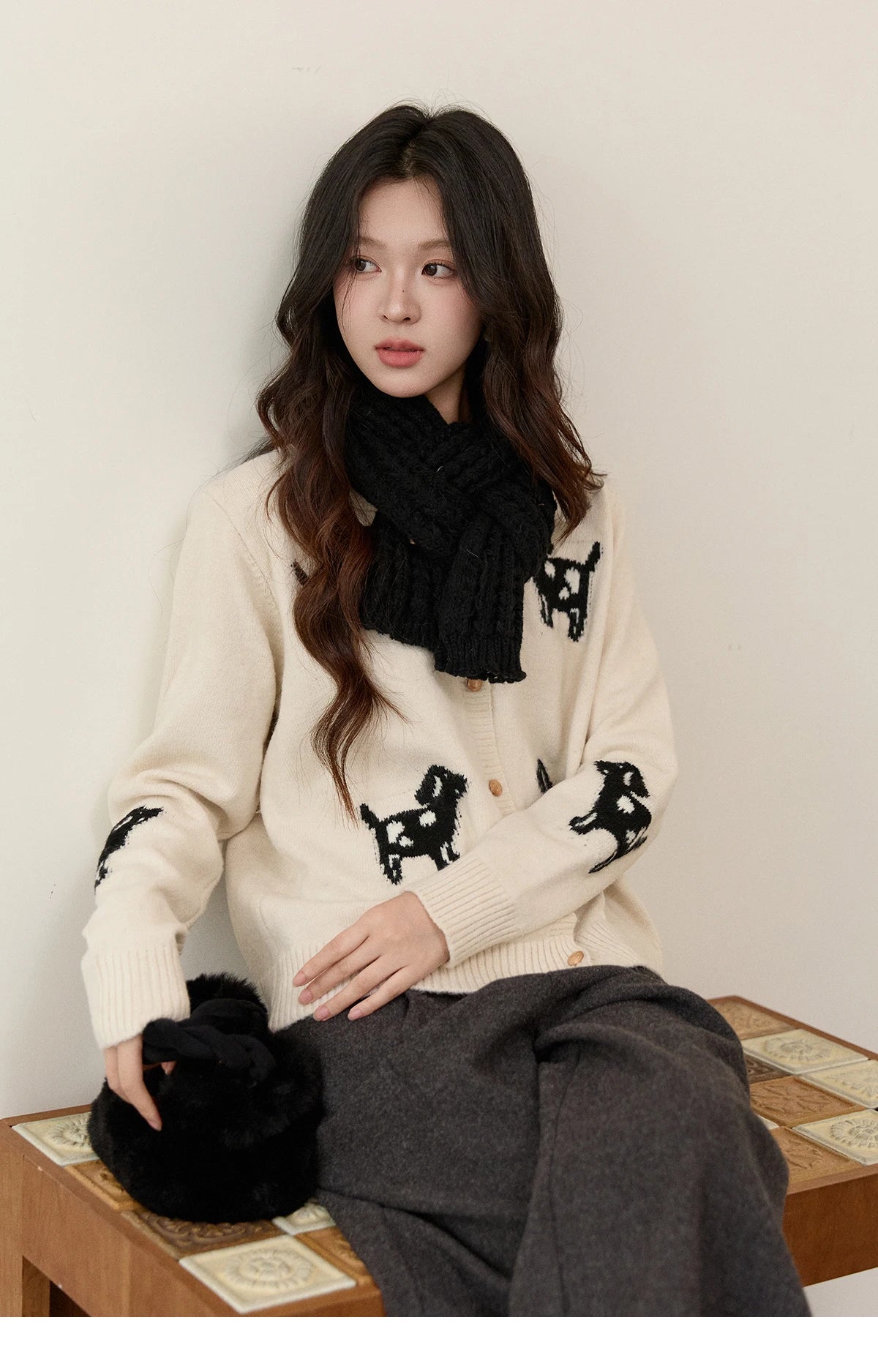 Mishow Puppy Jacquard Crew Neck Cardigan MXE93Z2950
